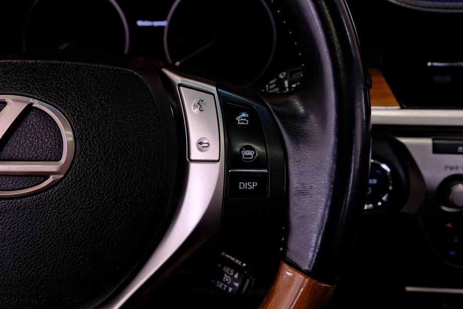 Продам Lexus ES 300 Hybrid 2014 года в Одессе