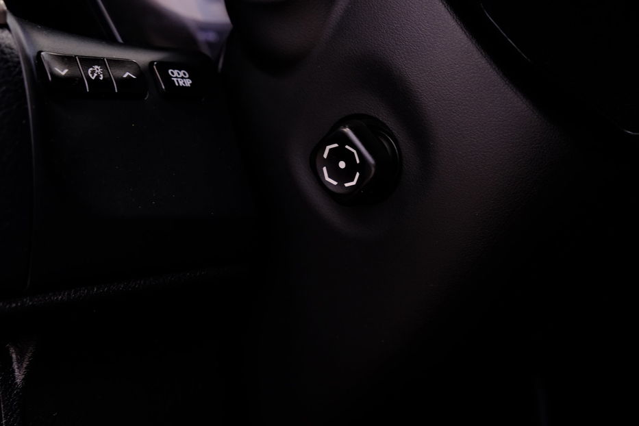 Продам Lexus ES 300 Hybrid 2014 года в Одессе