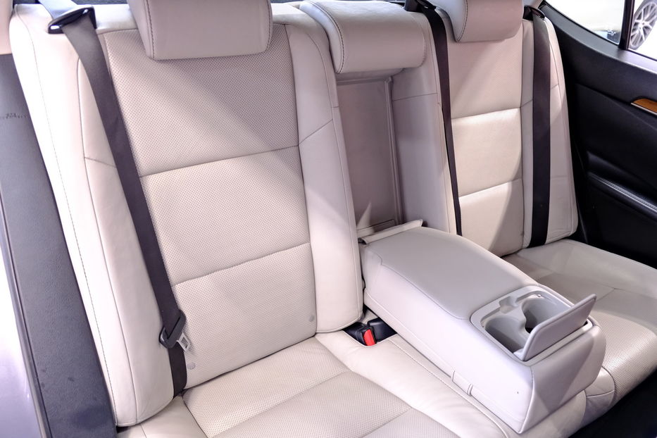 Продам Lexus ES 300 Hybrid 2014 года в Одессе