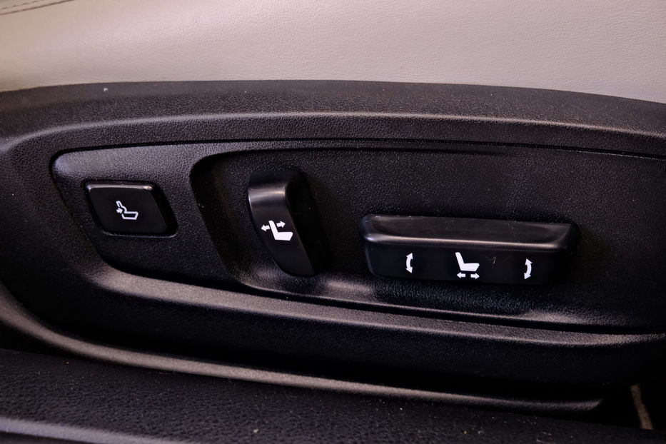 Продам Lexus ES 300 Hybrid 2014 года в Одессе