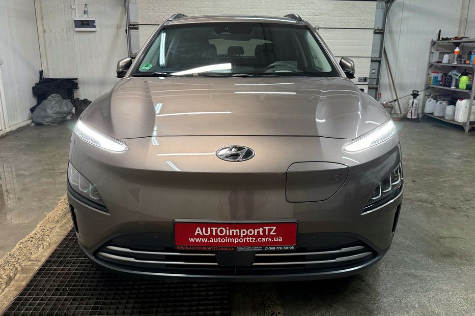 Продам Hyundai Kona 64kWhМакс.комплектація PREMIUM 2021 года в Львове