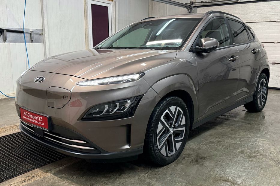 Продам Hyundai Kona 64kWhМакс.комплектація PREMIUM 2021 года в Львове