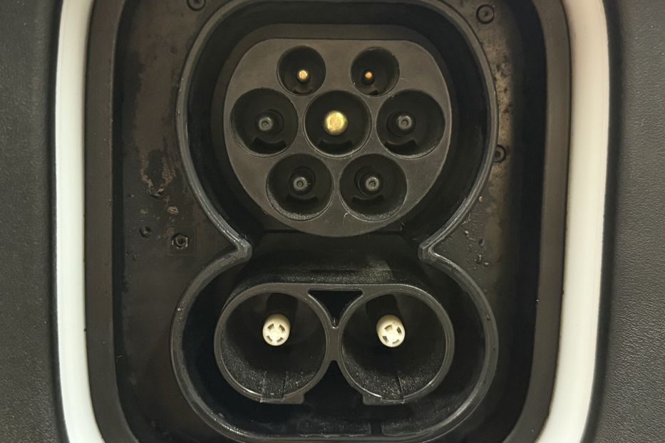 Продам Hyundai Kona 64kWhМакс.комплектація PREMIUM 2021 года в Львове