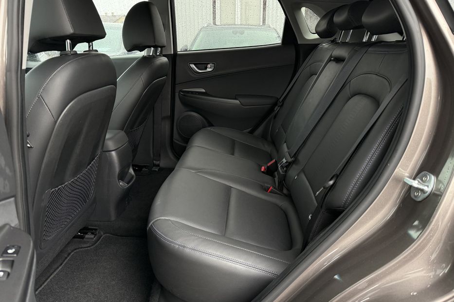 Продам Hyundai Kona 64kWhМакс.комплектація PREMIUM 2021 года в Львове