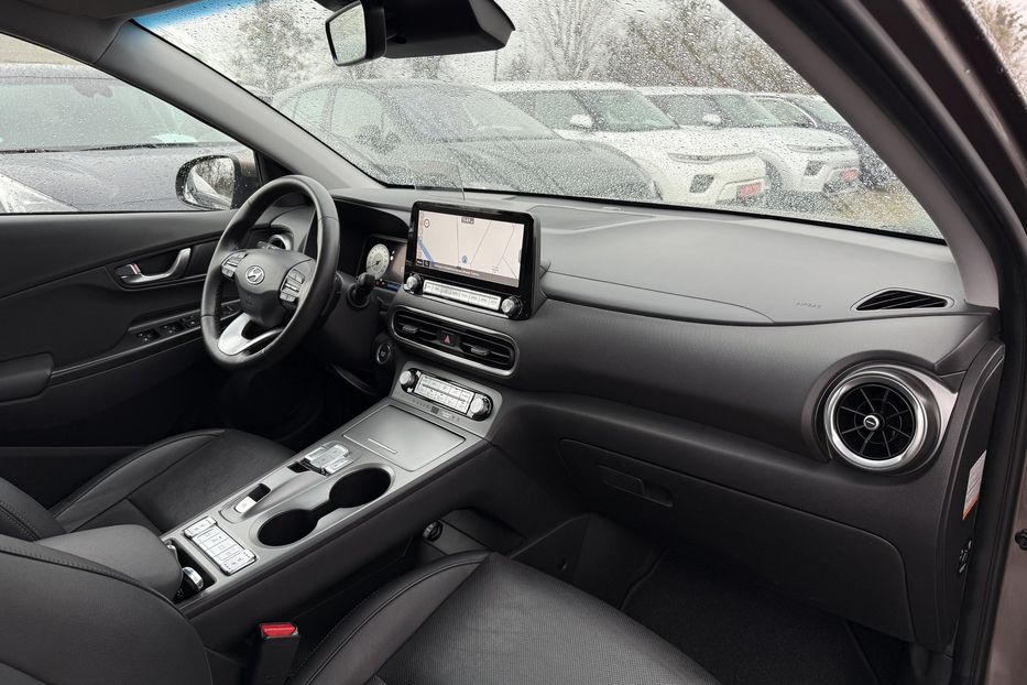 Продам Hyundai Kona 64kWhМакс.комплектація PREMIUM 2021 года в Львове