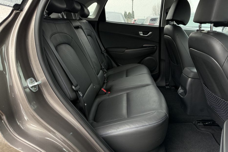 Продам Hyundai Kona 64kWhМакс.комплектація PREMIUM 2021 года в Львове