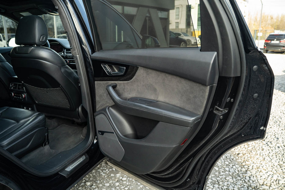 Продам Audi Q7 Prestige 2017 года в Черновцах