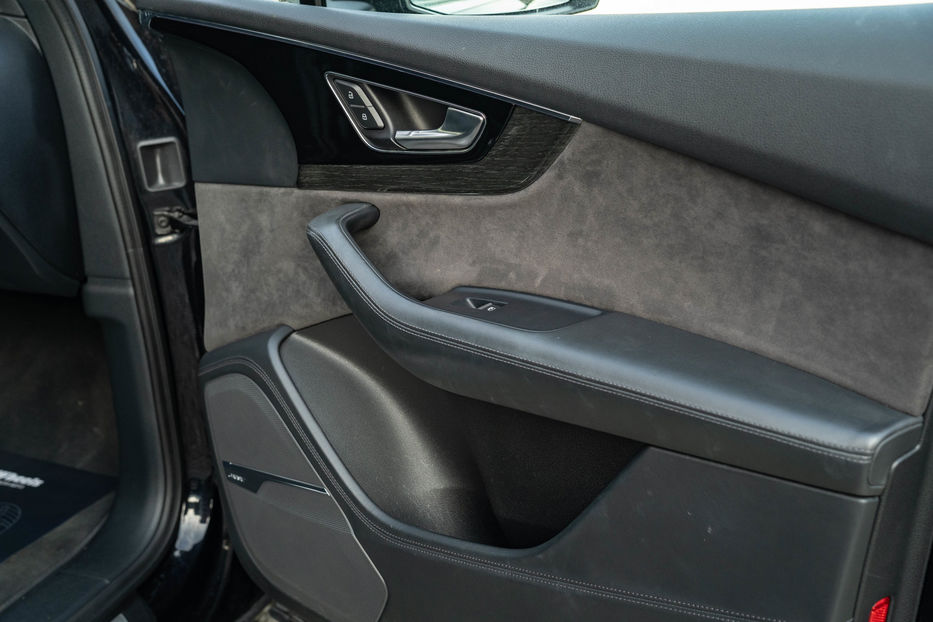 Продам Audi Q7 Prestige 2017 года в Черновцах