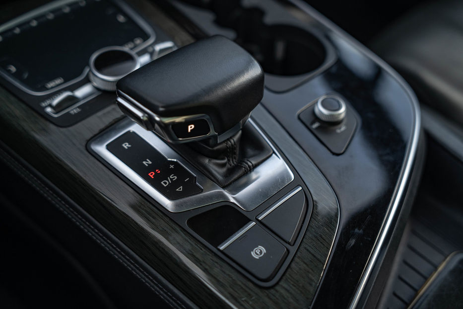 Продам Audi Q7 Prestige 2017 года в Черновцах