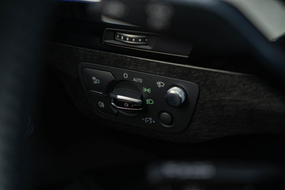 Продам Audi Q7 Prestige 2017 года в Черновцах