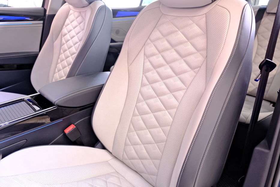 Продам Volkswagen ID.6 Crozz Pro  2021 года в Одессе