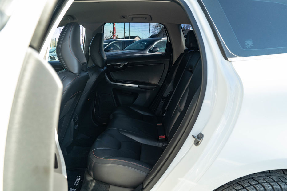 Продам Volvo XC60 2014 года в Черновцах