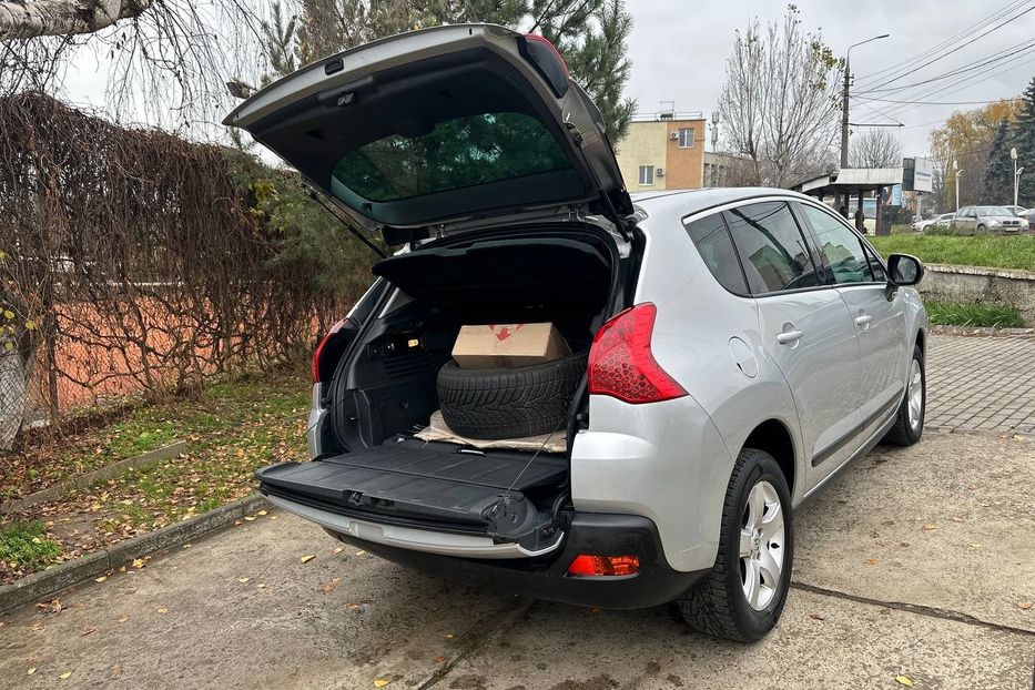 Продам Peugeot 3008 2011 года в Черновцах