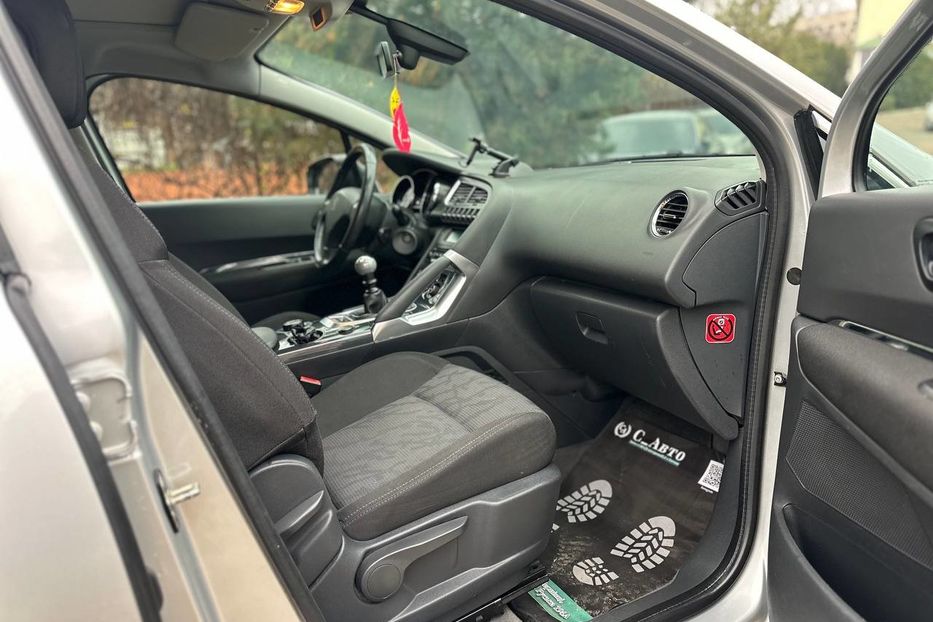 Продам Peugeot 3008 2011 года в Черновцах