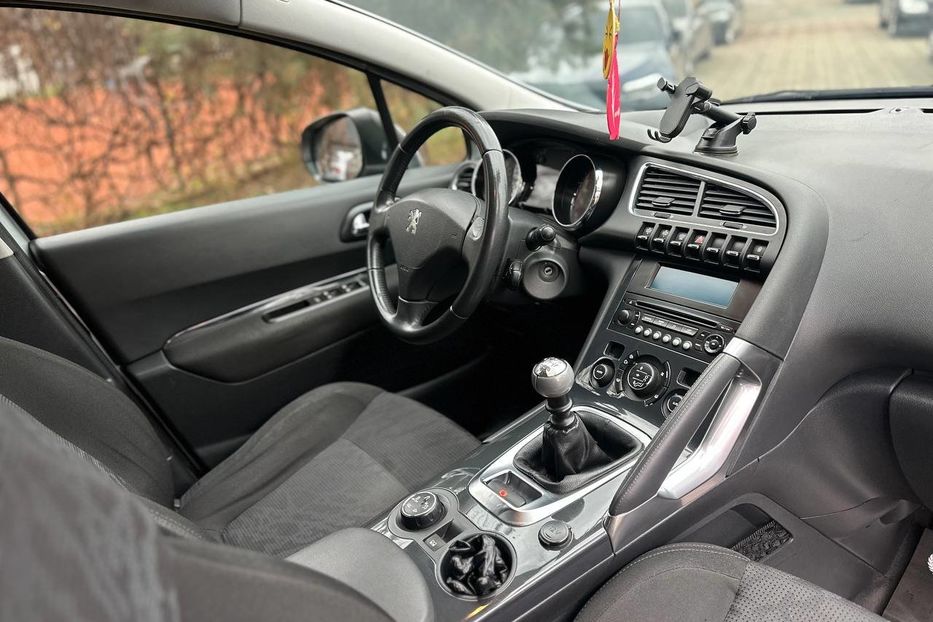 Продам Peugeot 3008 2011 года в Черновцах