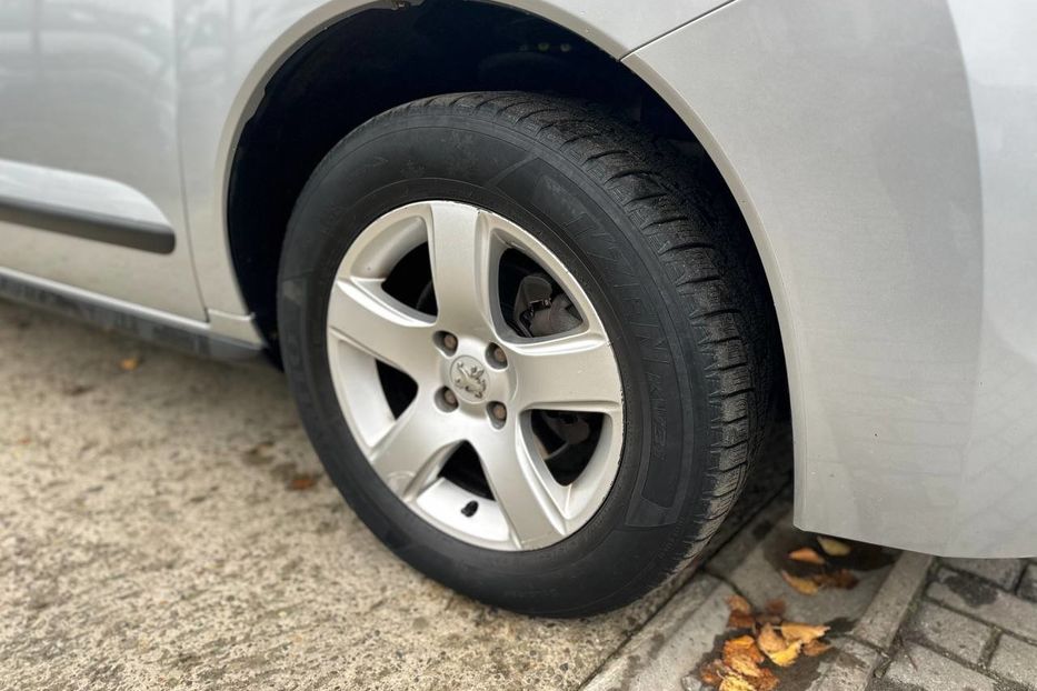 Продам Peugeot 3008 2011 года в Черновцах