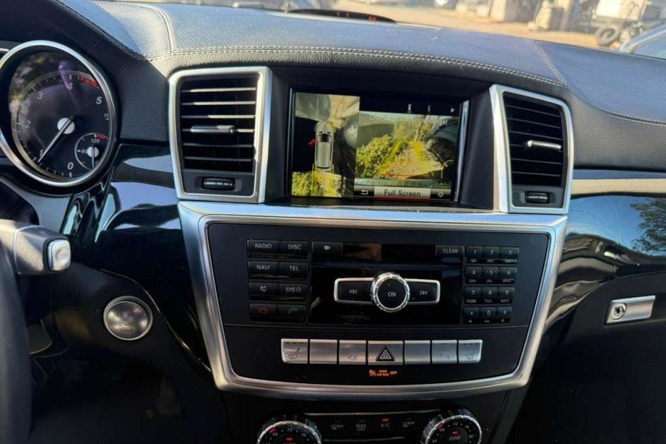 Продам Mercedes-Benz GL-Class 350 Elegance v6403 2014 года в Луцке