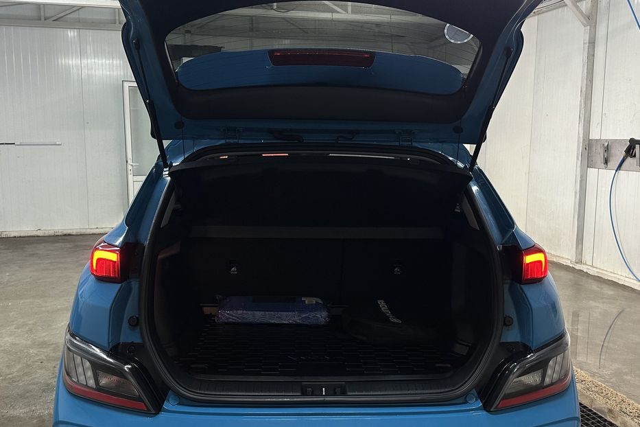 Продам Hyundai Kona 64kWhМакс.комплектація PREMIUM 2021 года в Львове