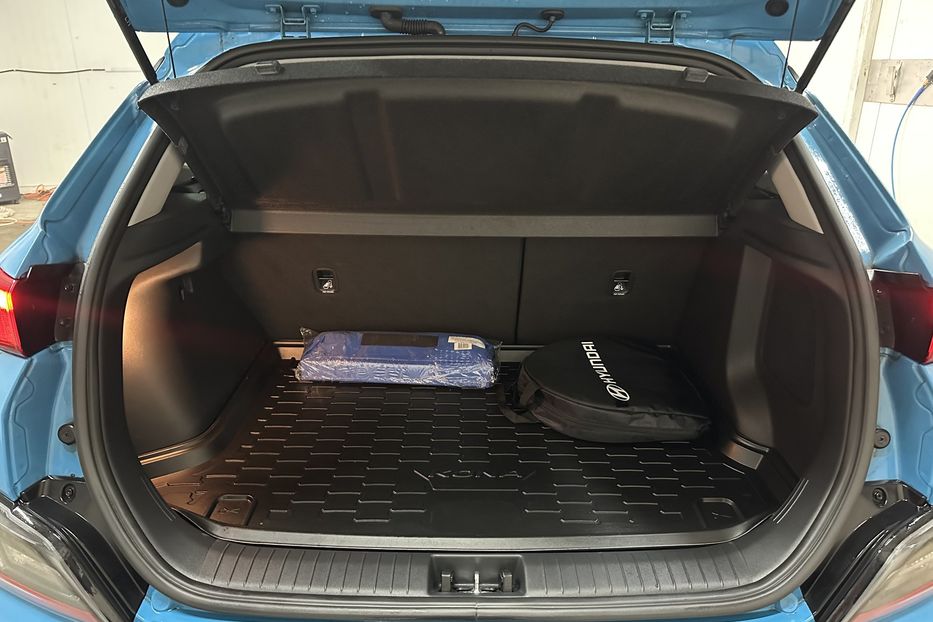 Продам Hyundai Kona 64kWhМакс.комплектація PREMIUM 2021 года в Львове