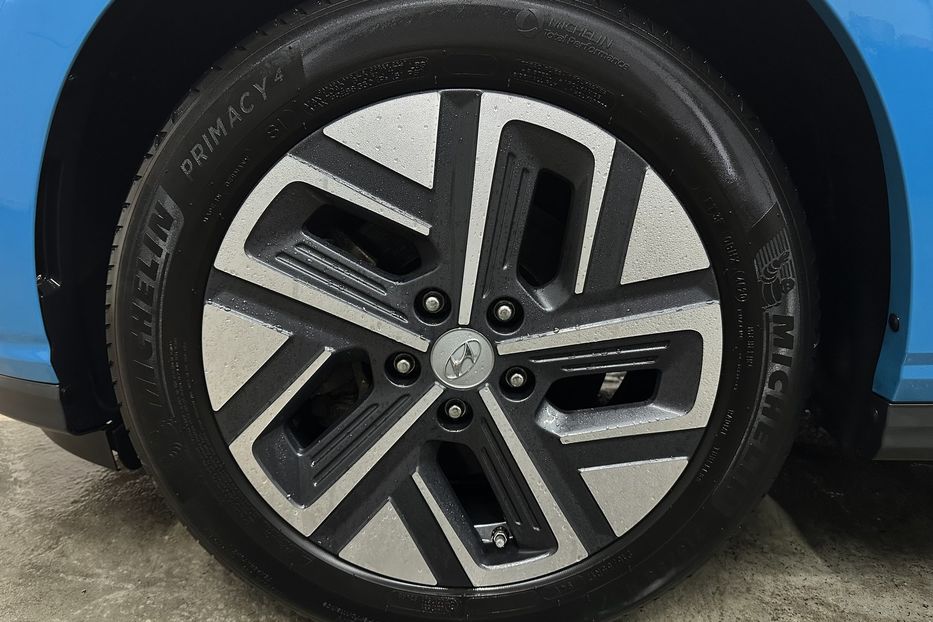 Продам Hyundai Kona 64kWhМакс.комплектація PREMIUM 2021 года в Львове