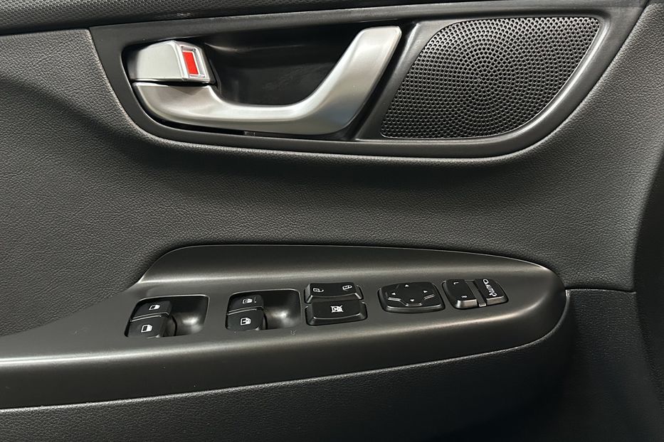 Продам Hyundai Kona 64kWhМакс.комплектація PREMIUM 2021 года в Львове