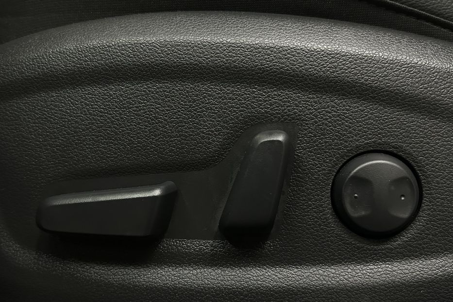 Продам Hyundai Kona 64kWhМакс.комплектація PREMIUM 2021 года в Львове