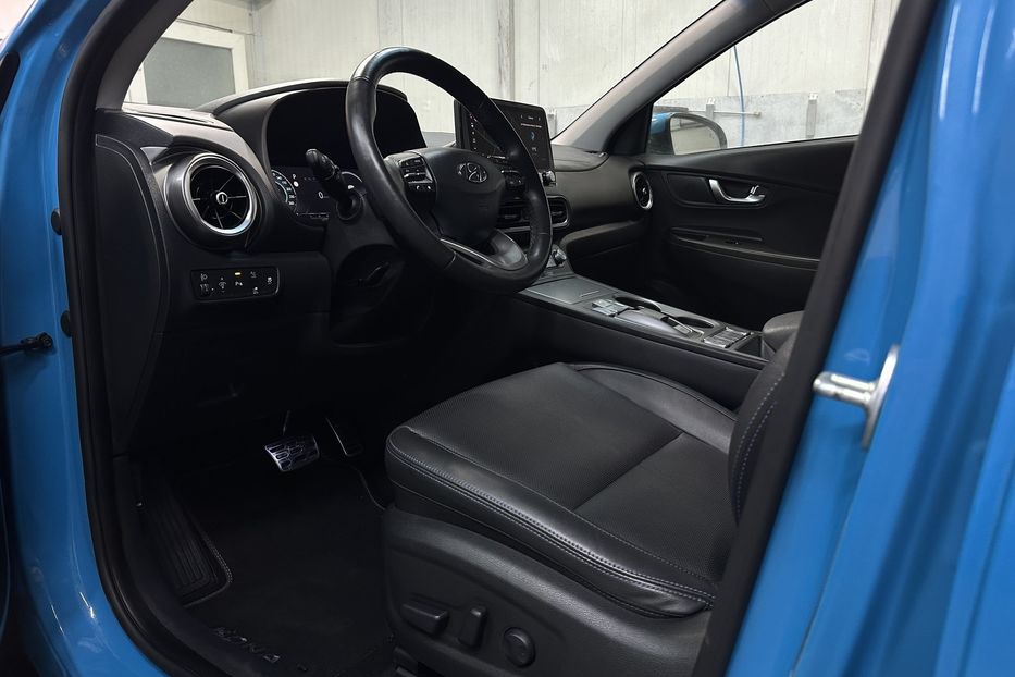 Продам Hyundai Kona 64kWhМакс.комплектація PREMIUM 2021 года в Львове