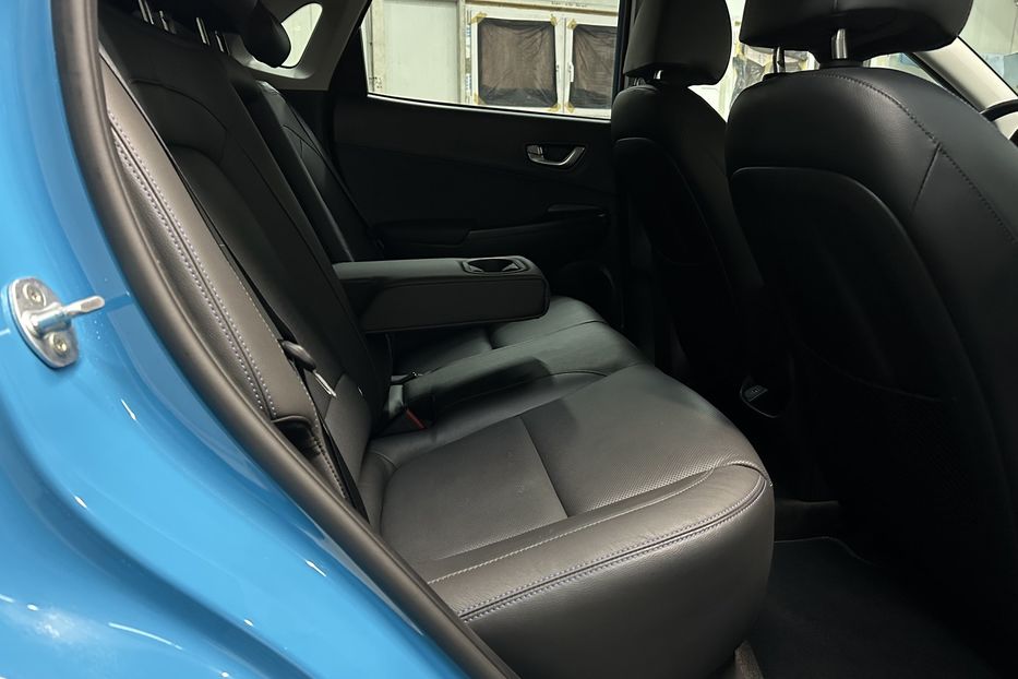 Продам Hyundai Kona 64kWhМакс.комплектація PREMIUM 2021 года в Львове