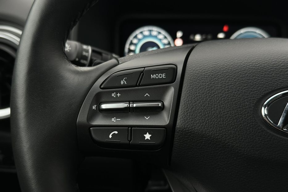 Продам Hyundai Kona 64kWhМакс.комплектація PREMIUM 2021 года в Львове