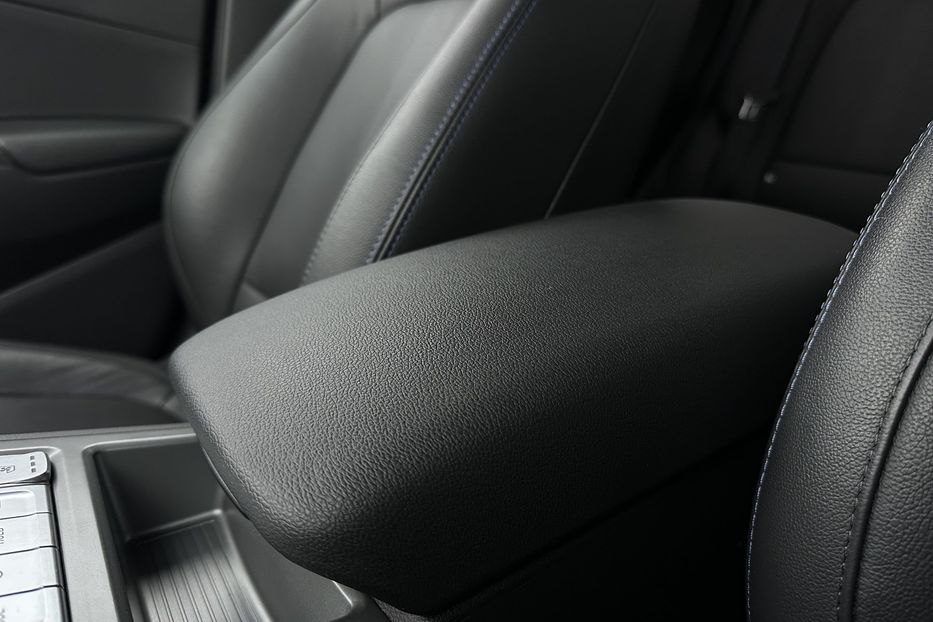 Продам Hyundai Kona 64kWhМакс.комплектація PREMIUM 2021 года в Львове