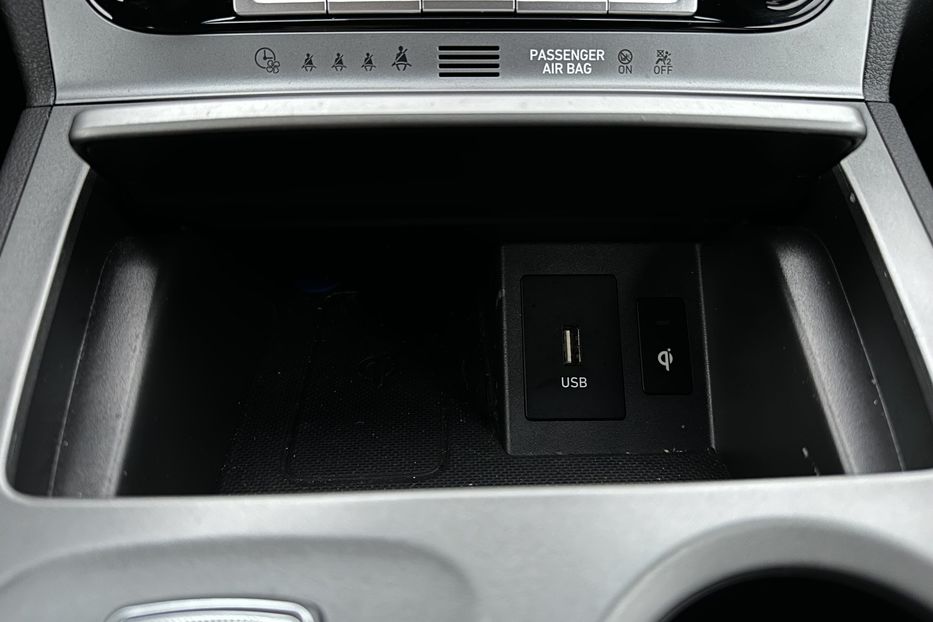 Продам Hyundai Kona 64kWhМакс.комплектація PREMIUM 2021 года в Львове