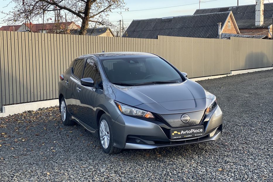 Продам Nissan Leaf 2023 года в Луцке