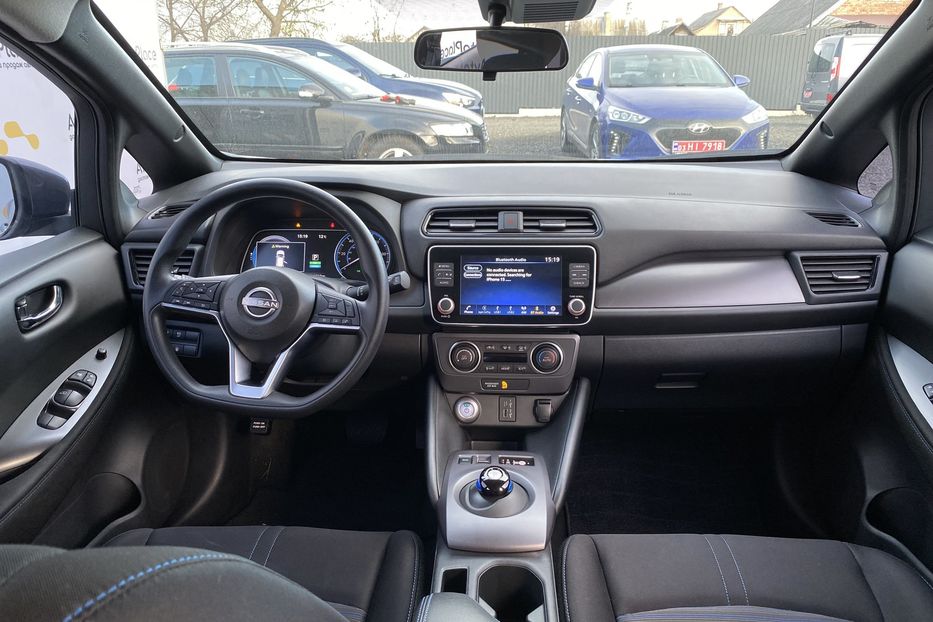 Продам Nissan Leaf 2023 года в Луцке