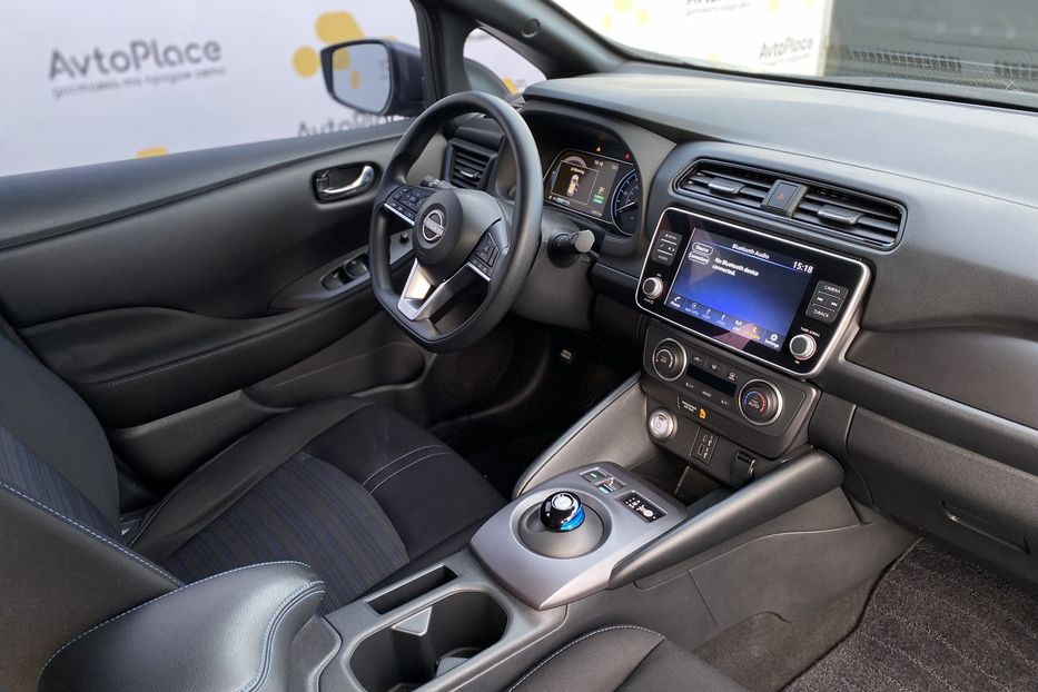 Продам Nissan Leaf 2023 года в Луцке