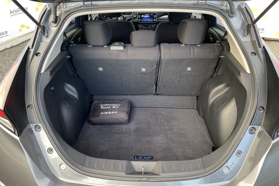 Продам Nissan Leaf 2023 года в Луцке
