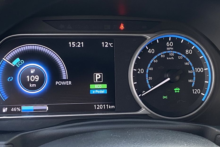 Продам Nissan Leaf 2023 года в Луцке