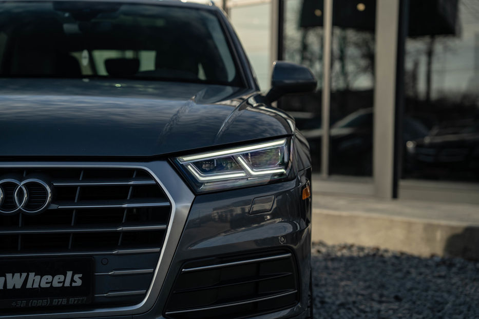 Продам Audi Q5 Premium Plus 2018 года в Черновцах