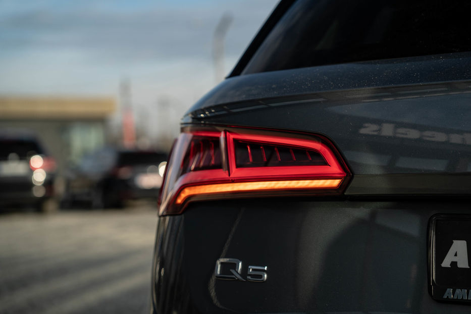 Продам Audi Q5 Premium Plus 2018 года в Черновцах