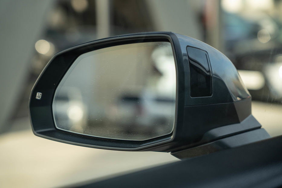 Продам Audi Q5 Premium Plus 2018 года в Черновцах