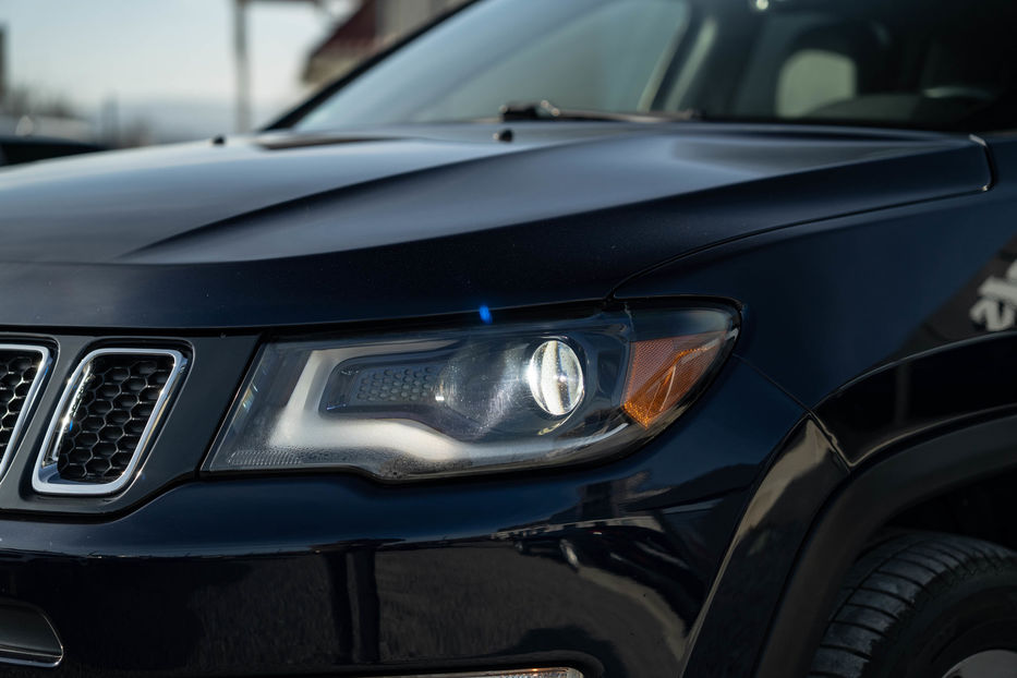 Продам Jeep Compass Latitude 2018 года в Черновцах