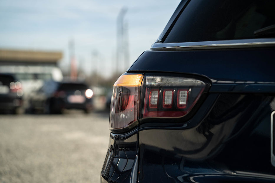 Продам Jeep Compass Latitude 2018 года в Черновцах