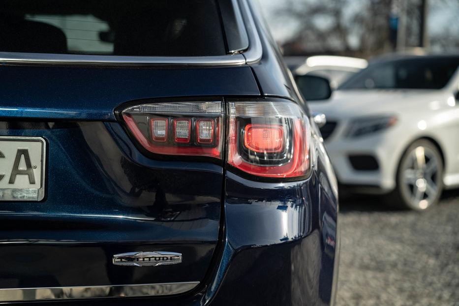 Продам Jeep Compass Latitude 2018 года в Черновцах