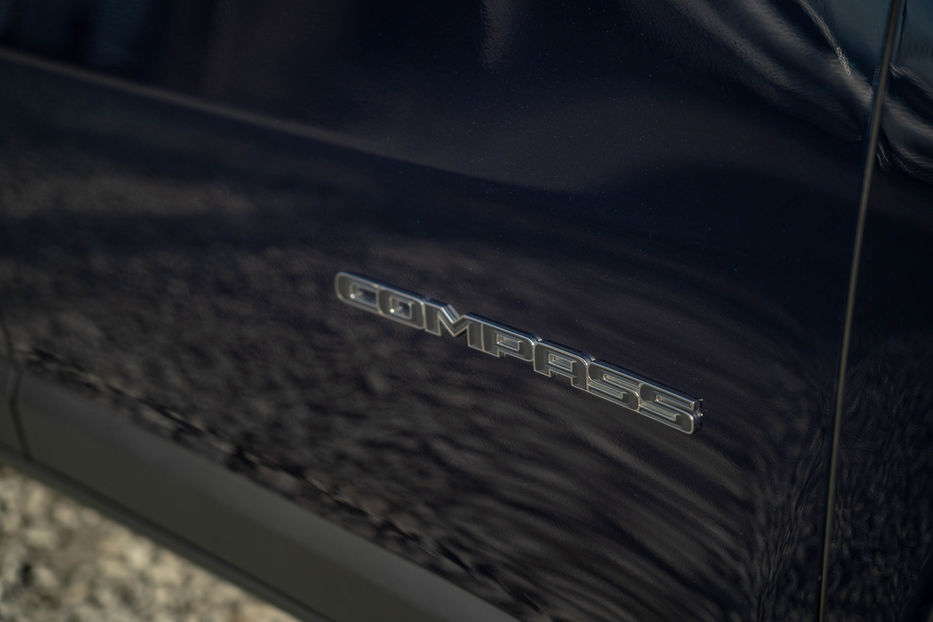 Продам Jeep Compass Latitude 2018 года в Черновцах