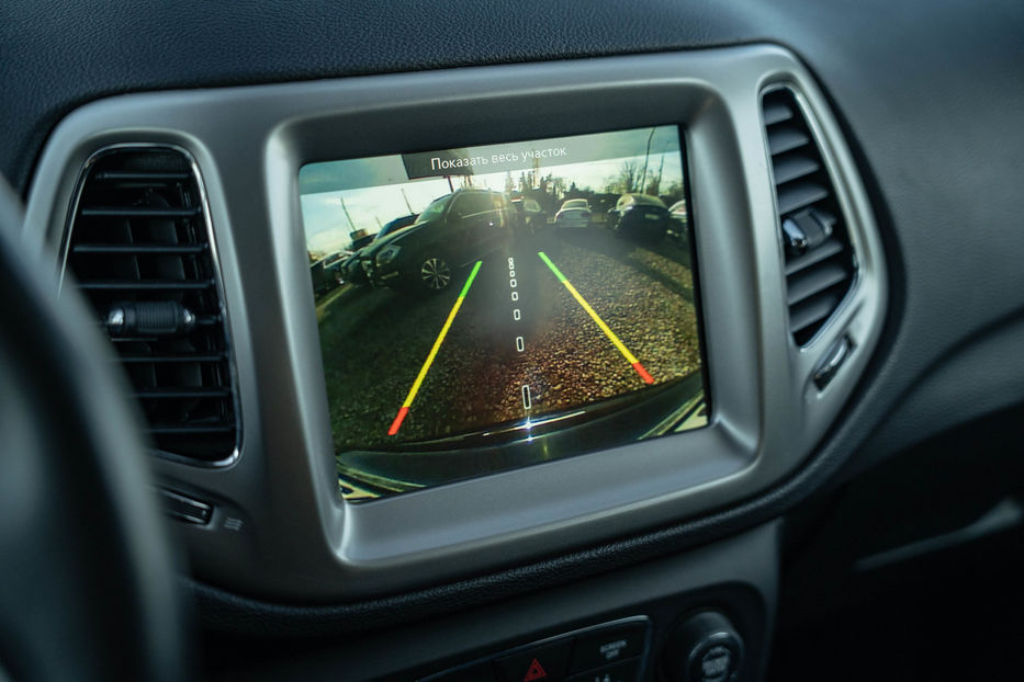 Продам Jeep Compass Latitude 2018 года в Черновцах