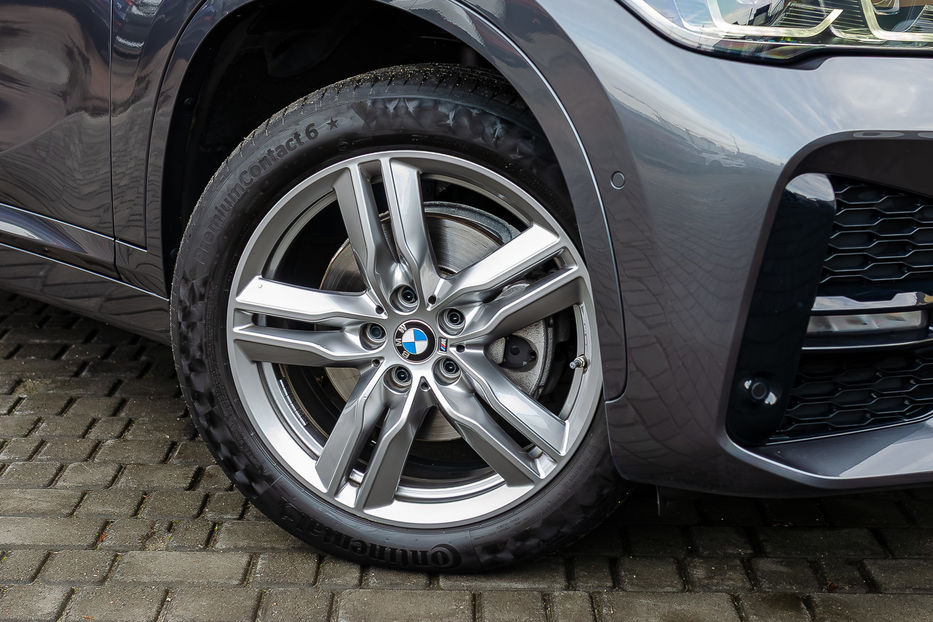 Продам BMW X1 M18d Xdrive 2022 года в Киеве