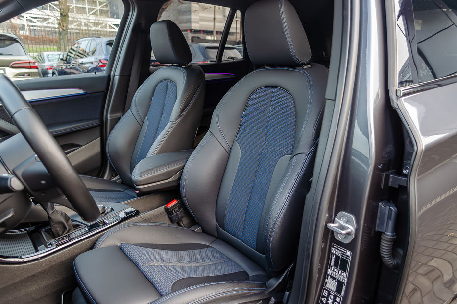 Продам BMW X1 M18d Xdrive 2022 года в Киеве