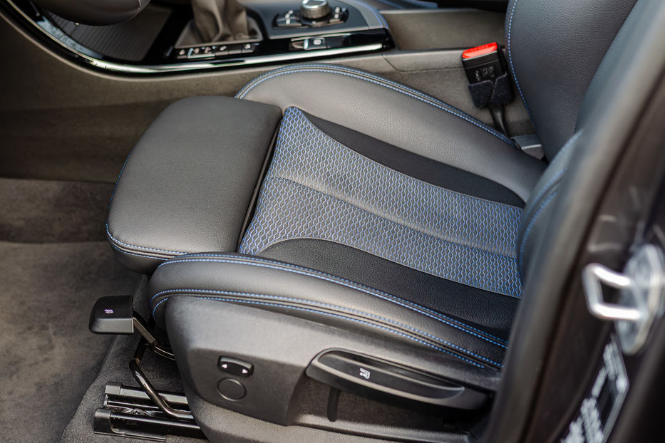 Продам BMW X1 M18d Xdrive 2022 года в Киеве