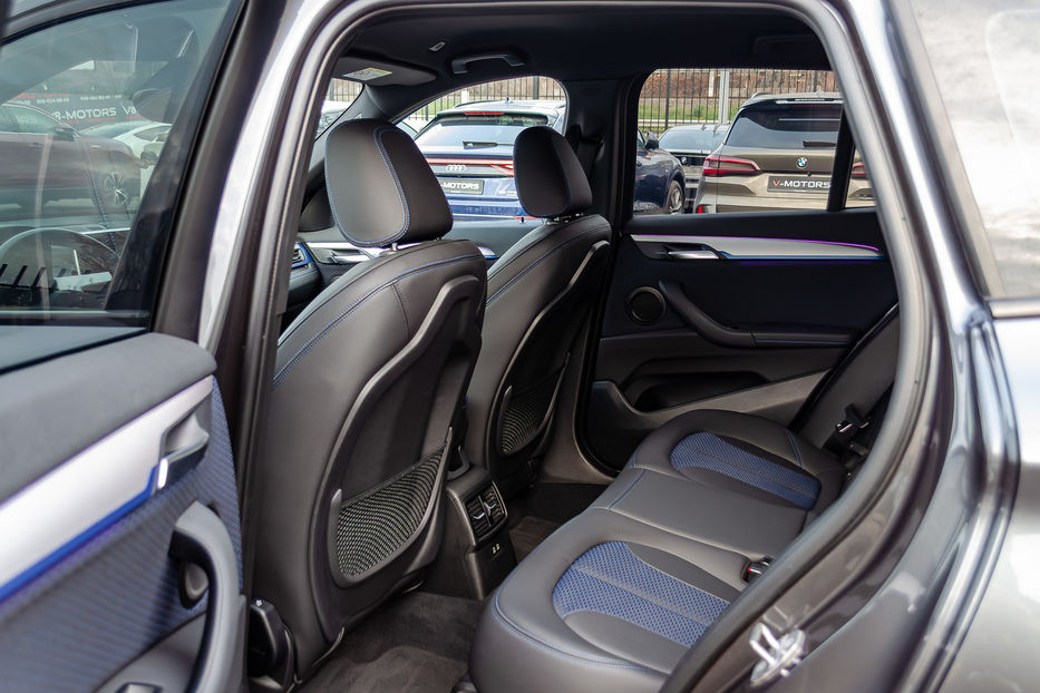 Продам BMW X1 M18d Xdrive 2022 года в Киеве