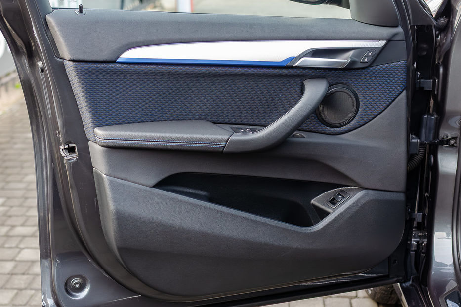 Продам BMW X1 M18d Xdrive 2022 года в Киеве