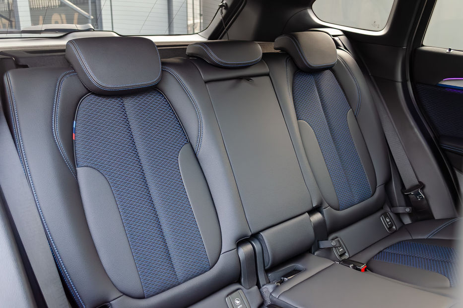 Продам BMW X1 M18d Xdrive 2022 года в Киеве